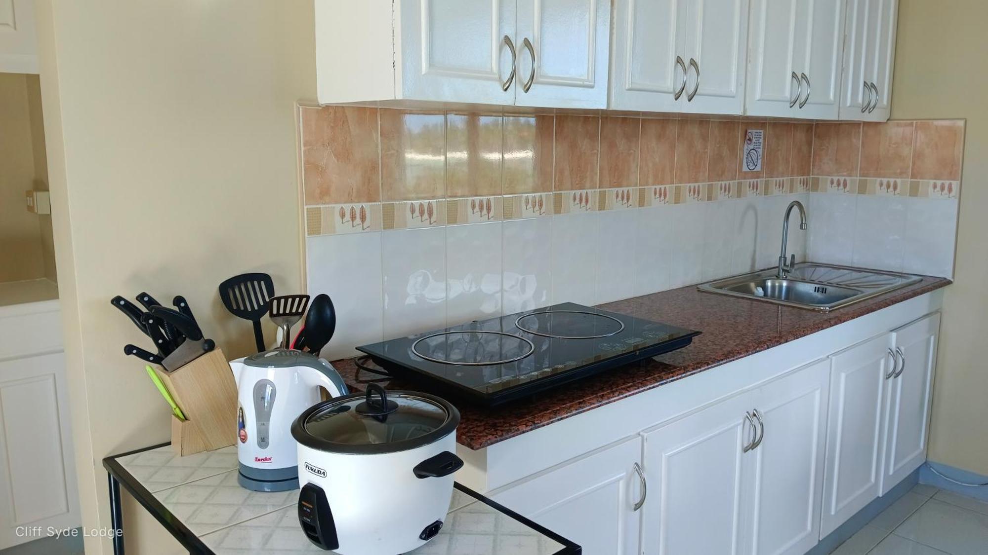 Cliff Syde 2br Whole Floor, Balcony And Seaviews Lodge *