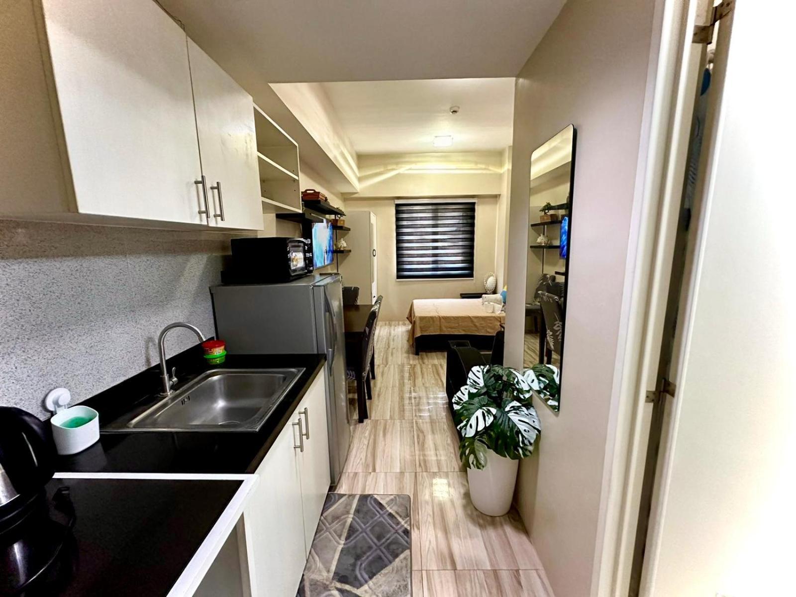 Across Sm Sunvida Tower Unit Bed & Breakfast Cebu