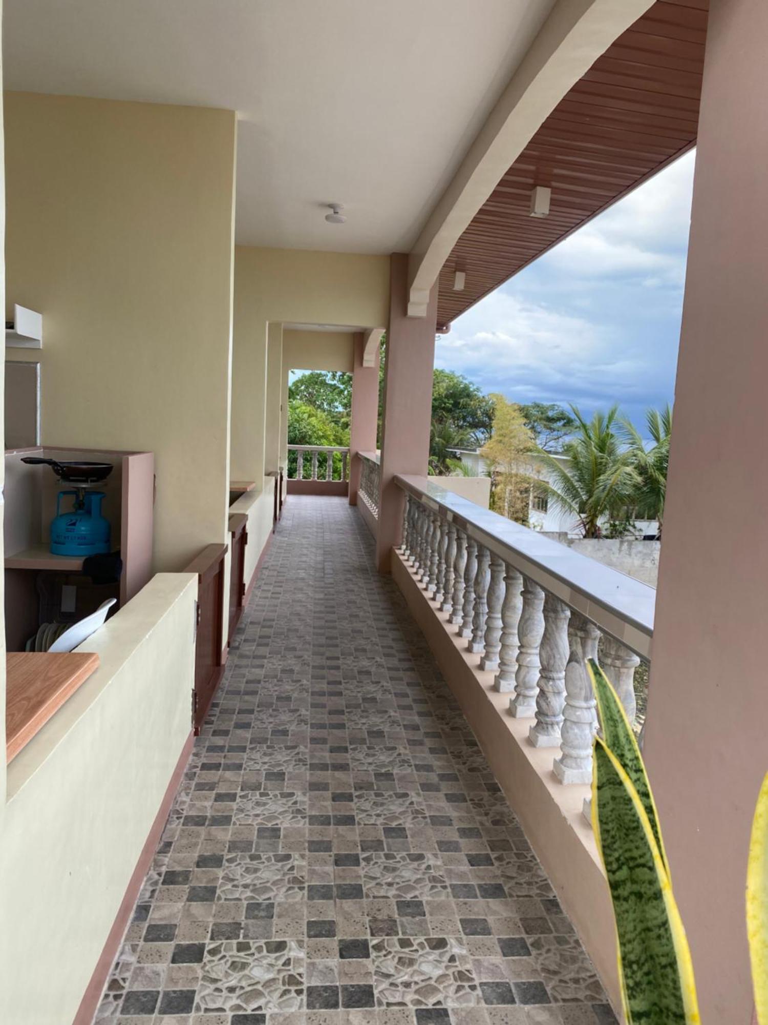 Kellocks' Seaview Apartelle Pensão *