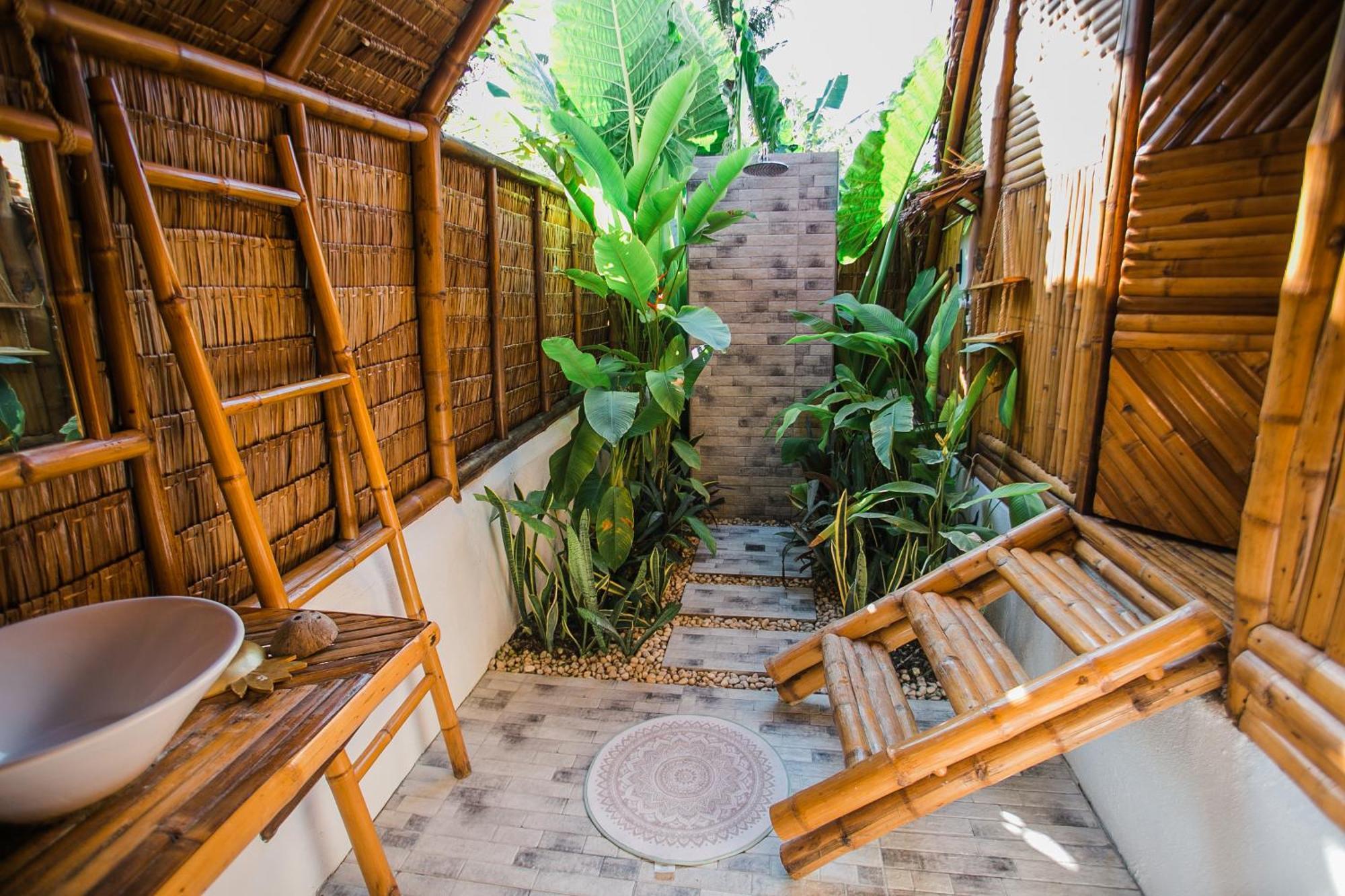 Tongo Hill Lodge