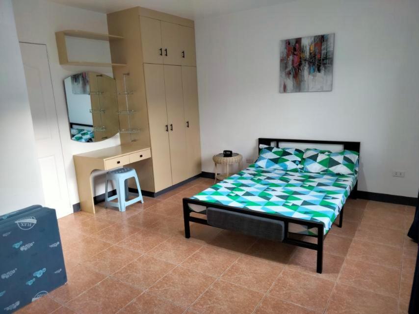 Vacation Town House Near Mactan Cebu Airport Lapu-Lapu City