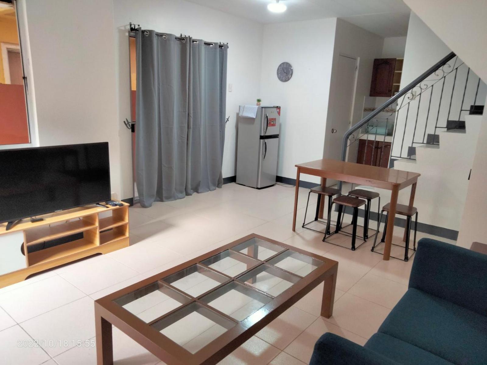 Bahay bakasyunan Vacation Town House Near Mactan Cebu Airport
