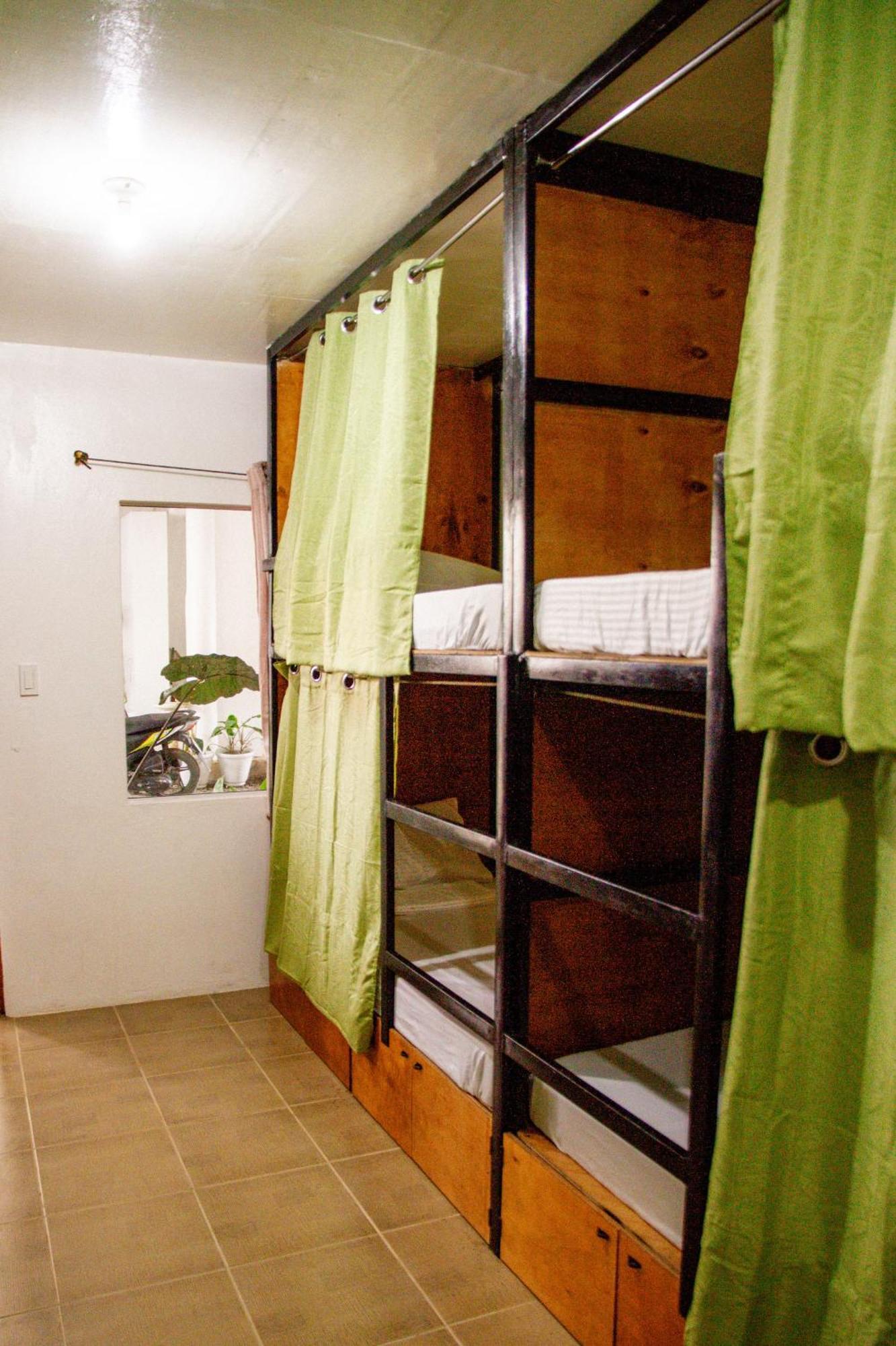 Hostel Moana House Moalboal