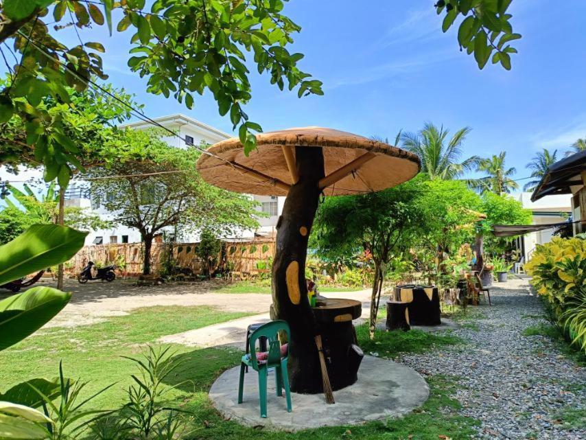 bahay-panuluyan Allen Marie Shiphaus 2*
