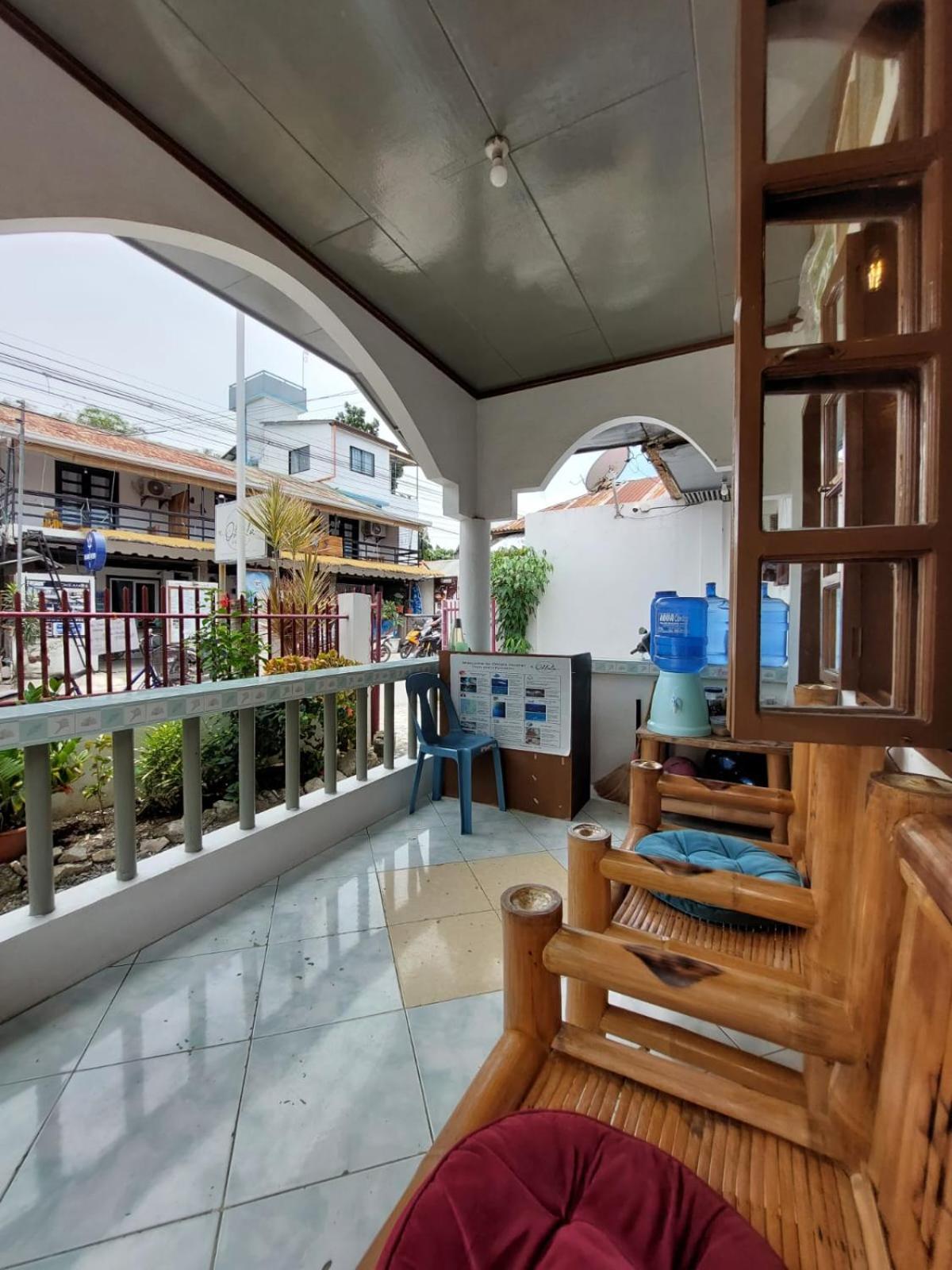 Ohlala Hostel