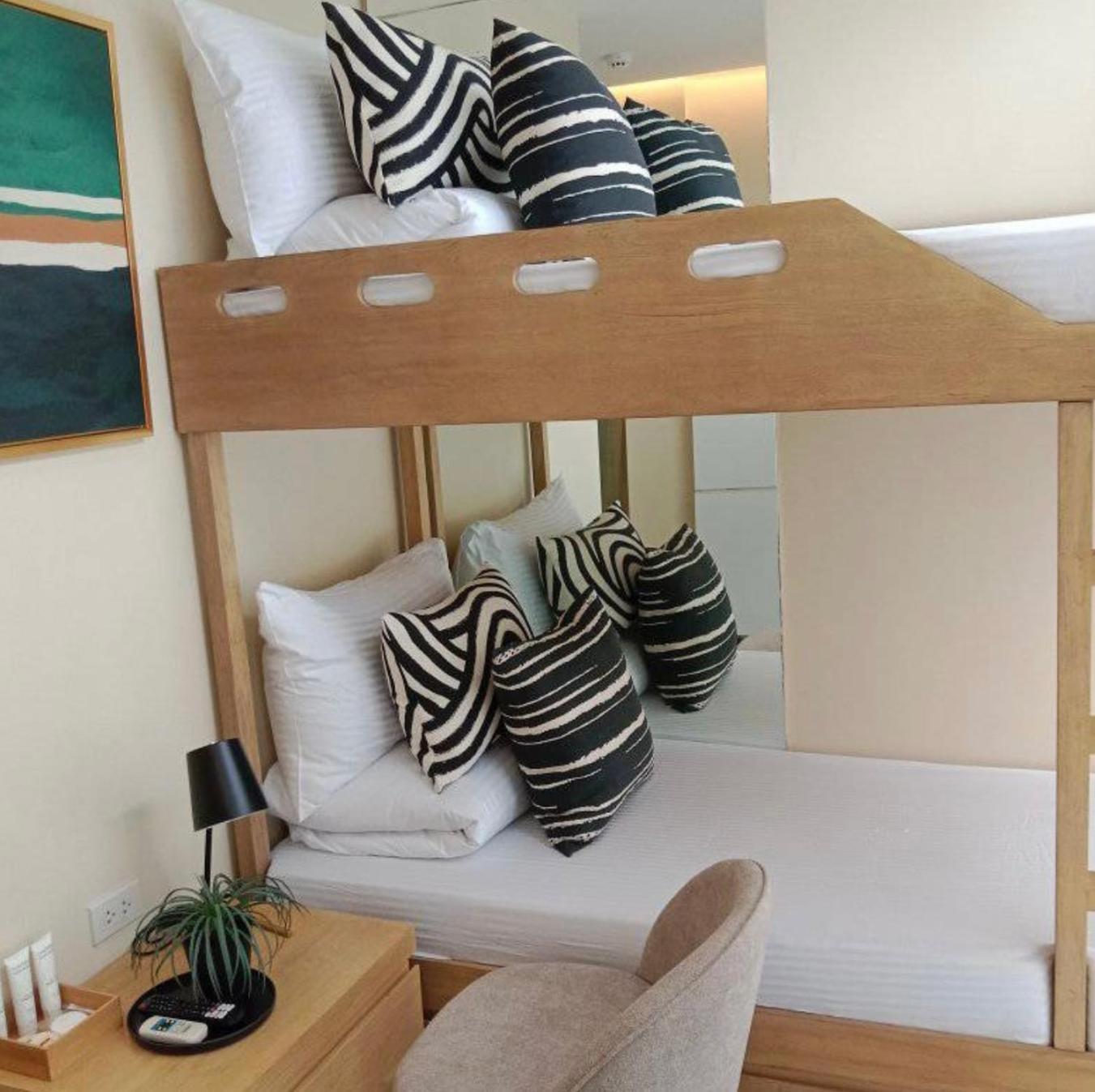 D' Residences Albergue *
