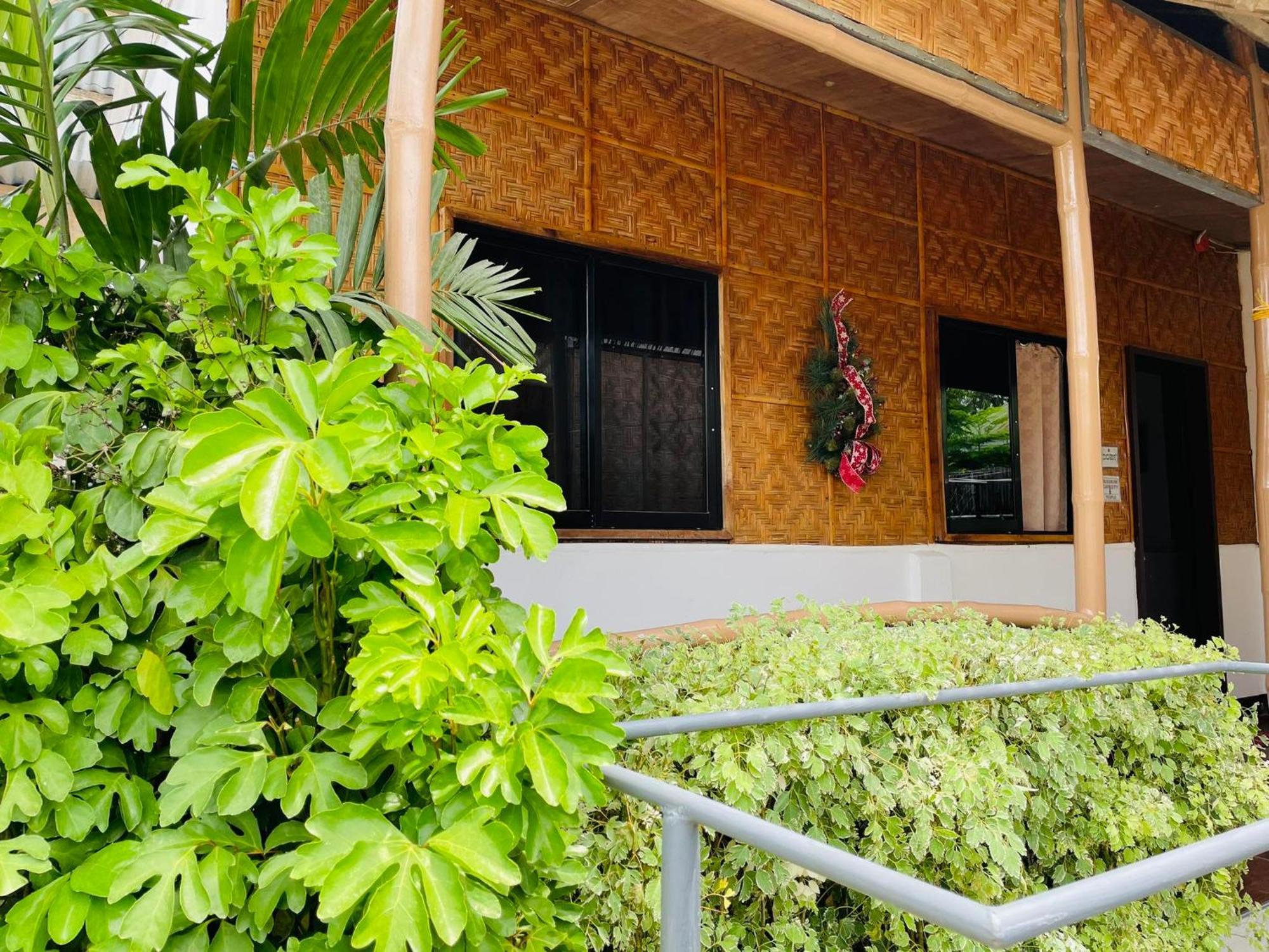 3 Sisters 1 Guest house Moalboal