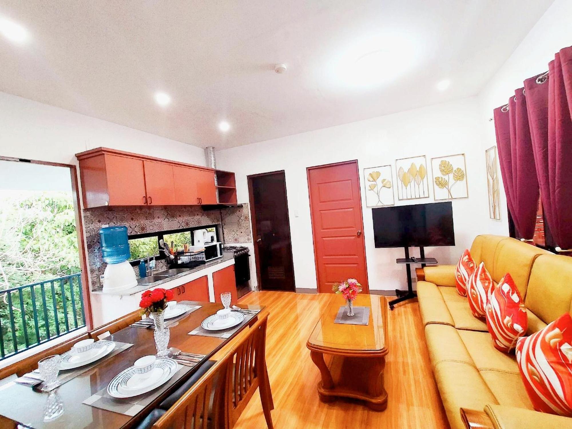 Retreat To A Stylish Flat W/ Balcony + Garden View *