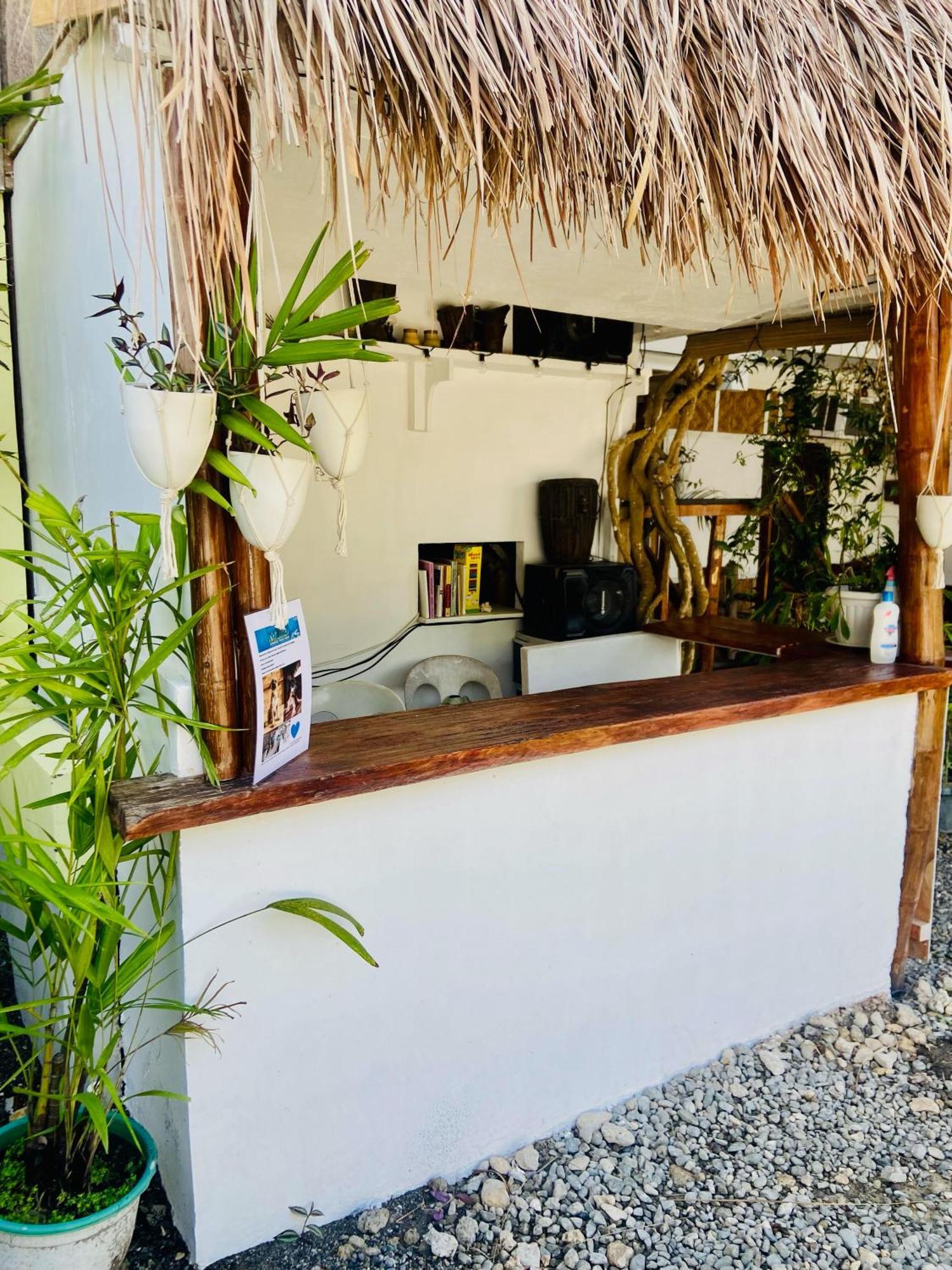 Babu Backpackers Moalboal