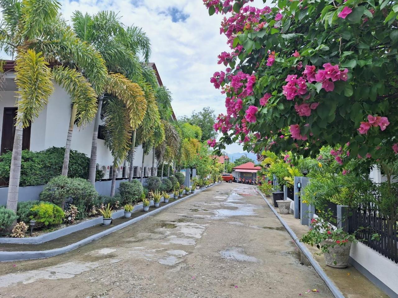 Garden Village Hotel