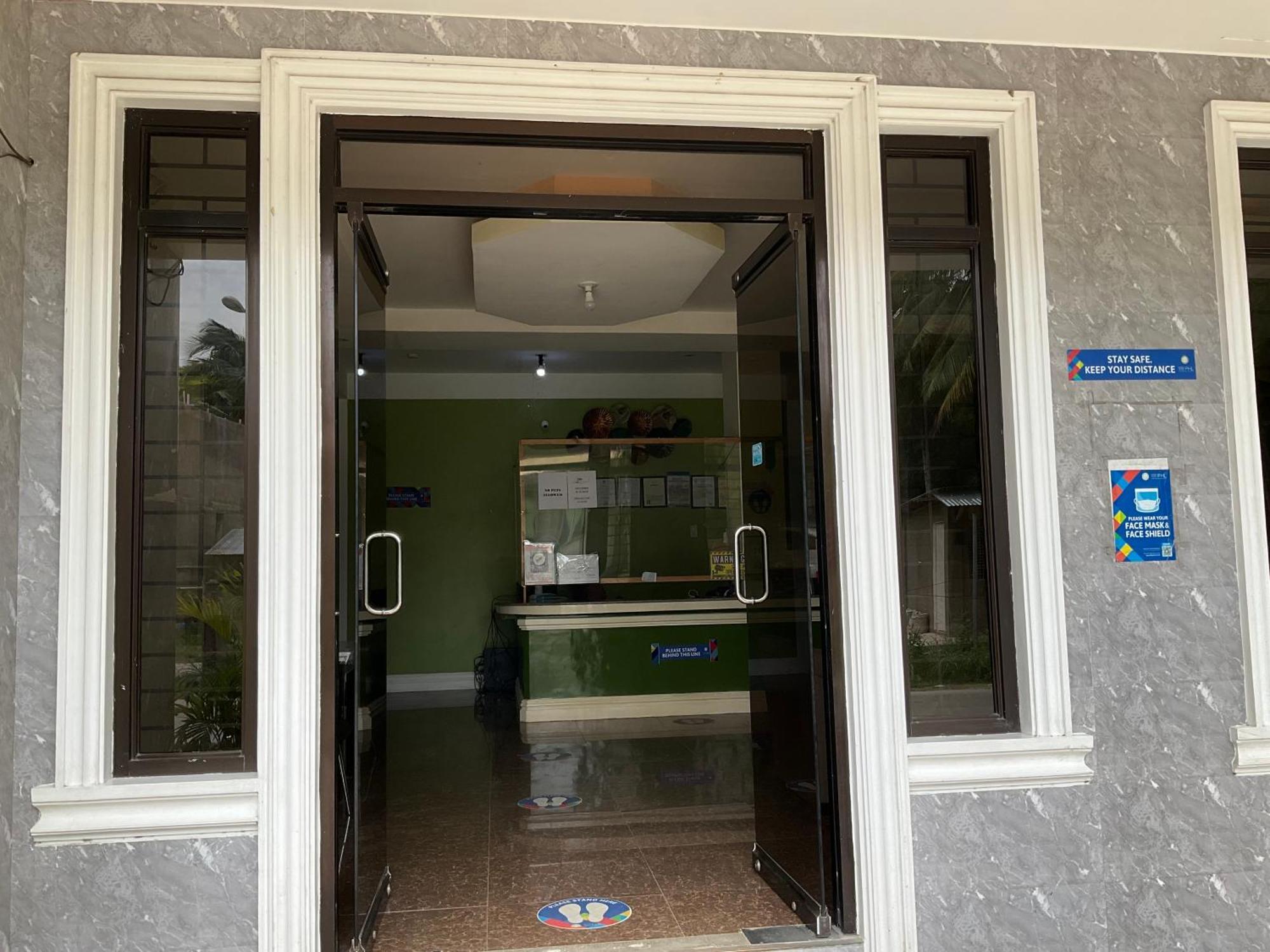 Hotel Adelaida Pensionne Santa Fe (Cebu)