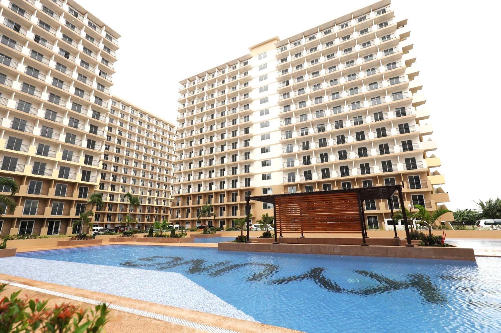 Private Unit With Balcony Near The Beaches Apartment *
