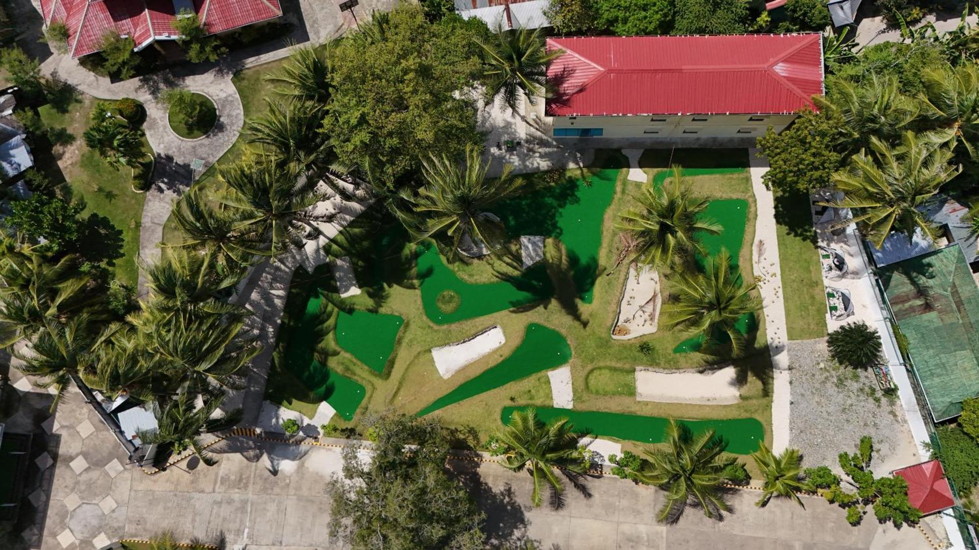 W Golf Resort *