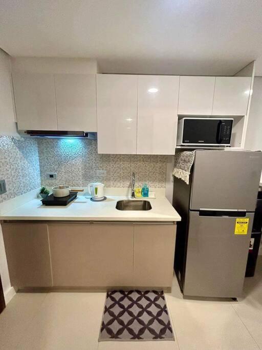 Apartment 38 Park Ave With Gym, Pool, Fiber Wifi