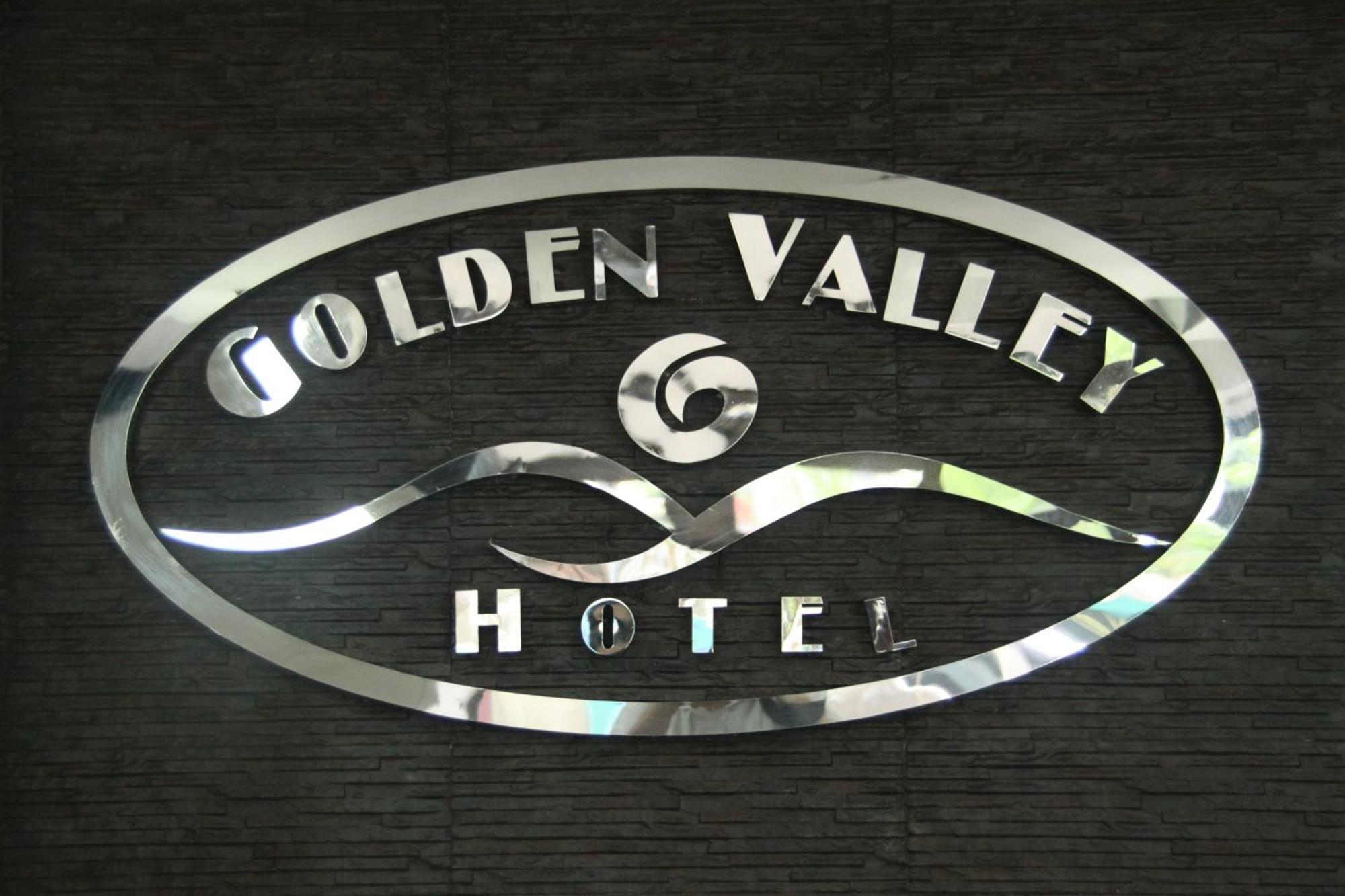 Hotel Golden Valley