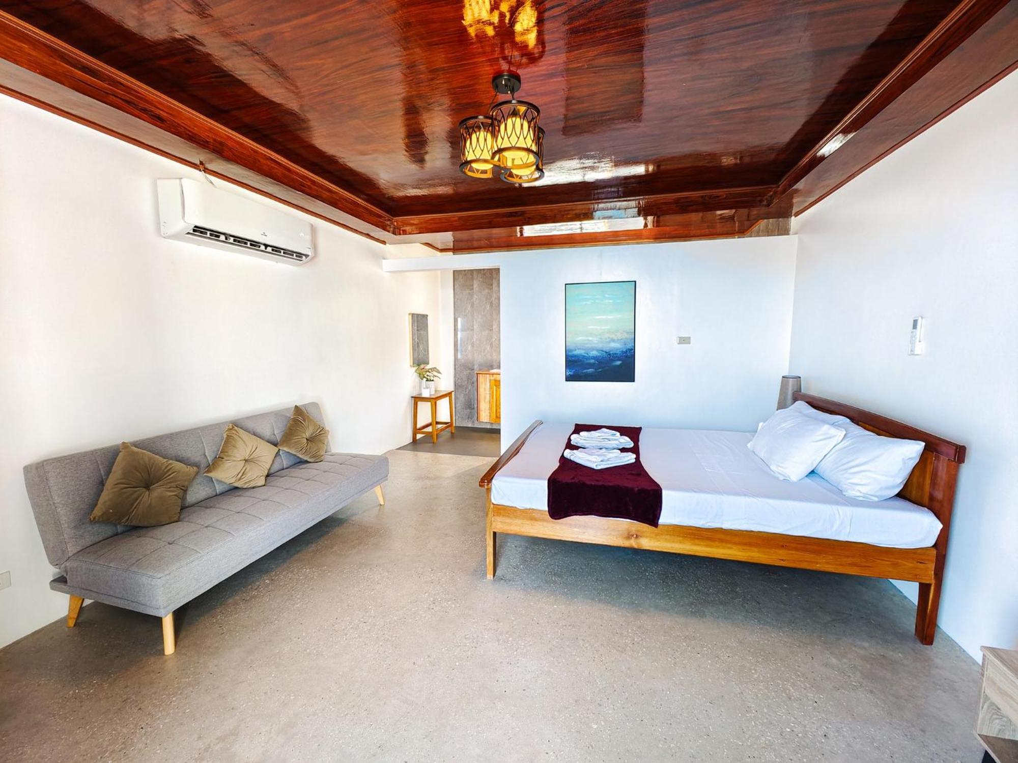 Guest house Emiliana Oslob