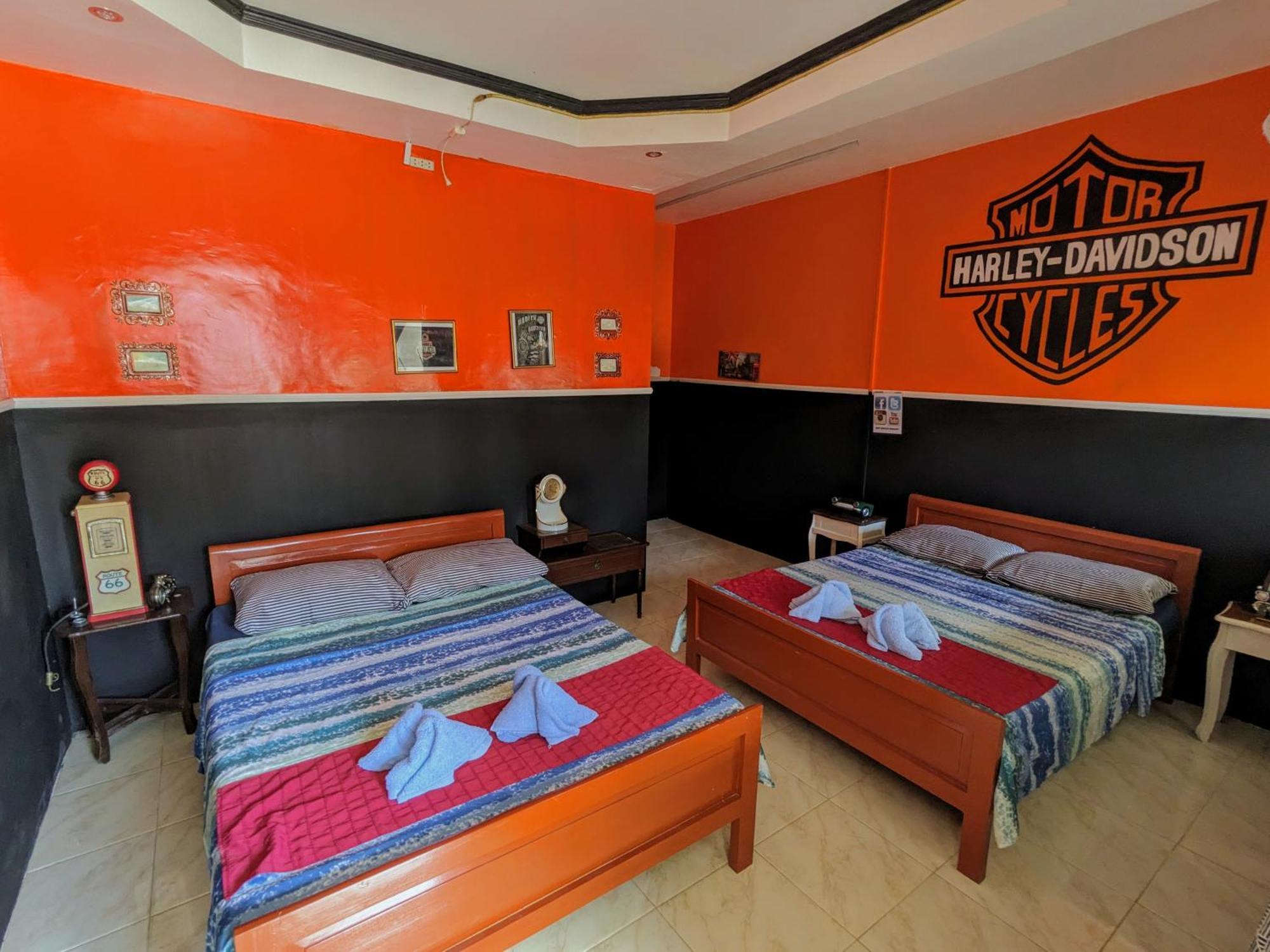 Mdf Beach Resort Homestay Santander