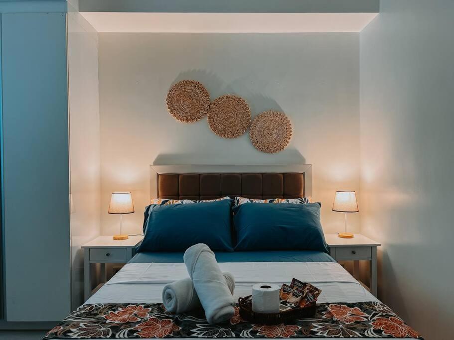 Apartment Hooga Calxy Residences Near Ayala Center Unit 10e