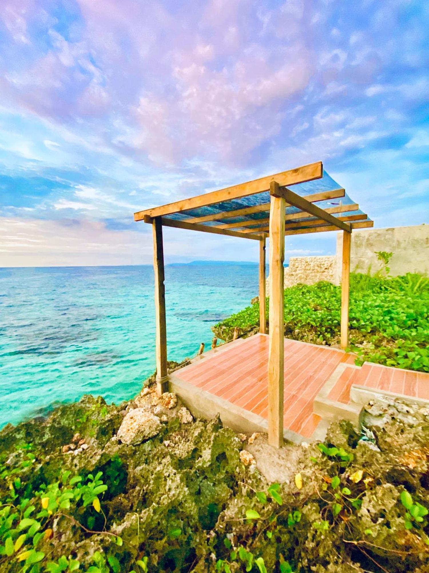 Tiny House's Seafront In Camotes Island Esperanza