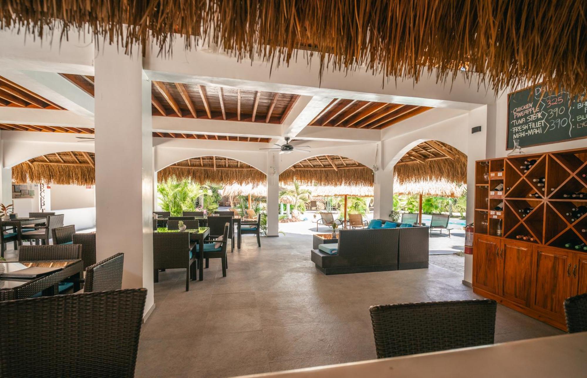 Hotel Secret Paradise *