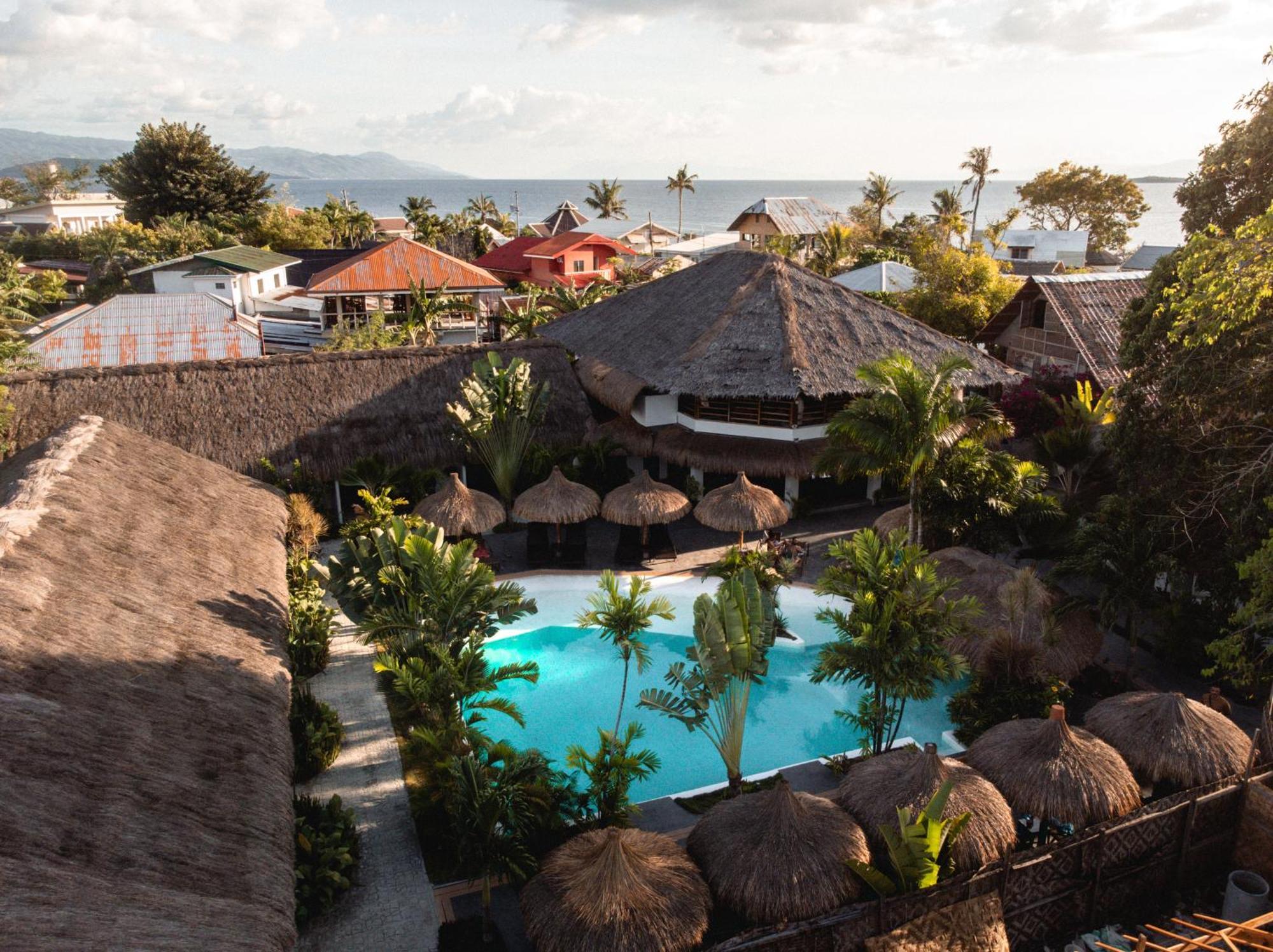 Secret Paradise Hotel *