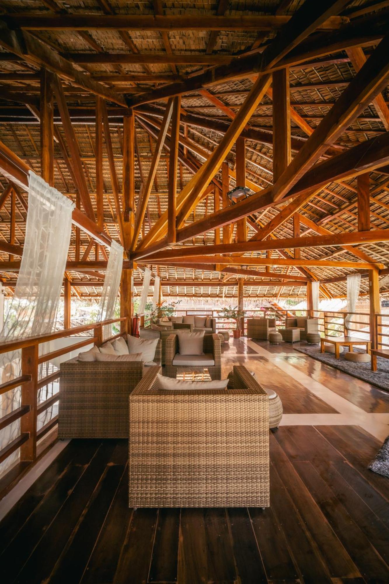 Secret Paradise Hotel