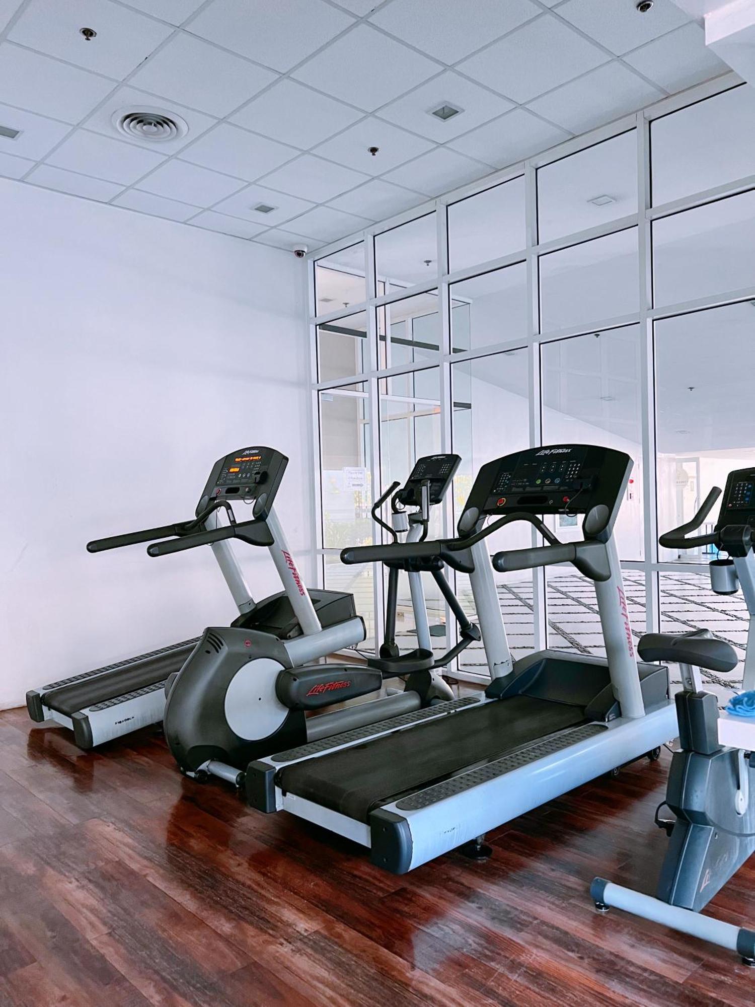 Hooga Calxy Residences Near Ayala Center Unit 10e
