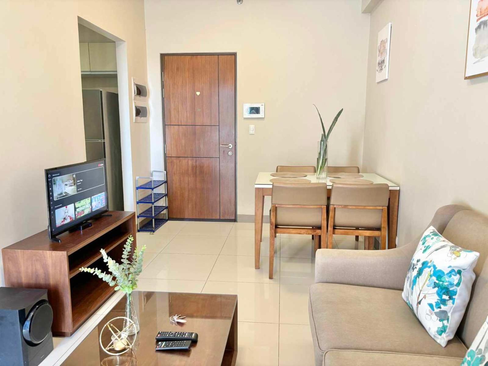Mactan Newtown Staycation Apartment
