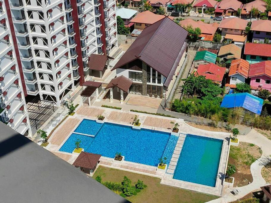 Royal Oceancrest 14th Floor Building A Apartment *