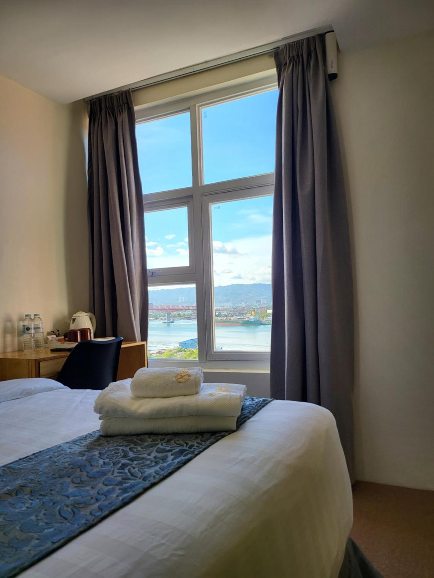 Hotel Sempre Premier - Mactan Airport