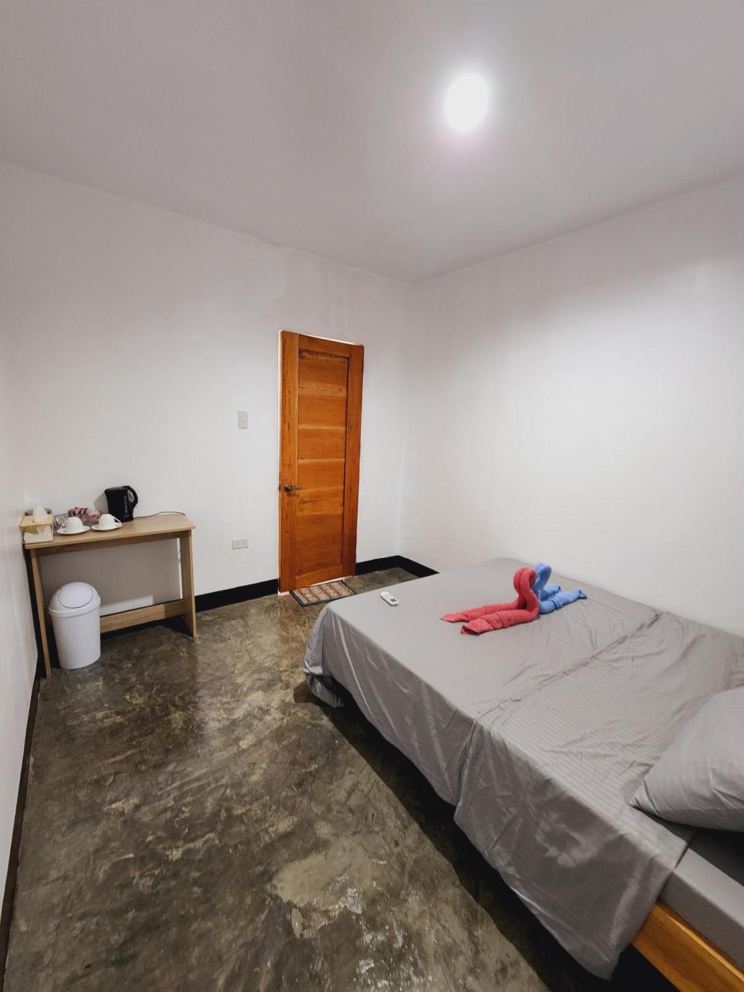 Hyd Hostel *
