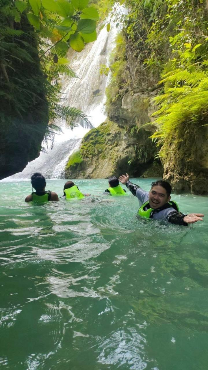 Villa The Verge Cebu Beachfront Exclusive King Bed Pool - 12 Minutes To Kawasan Falls Canyoneering Badian