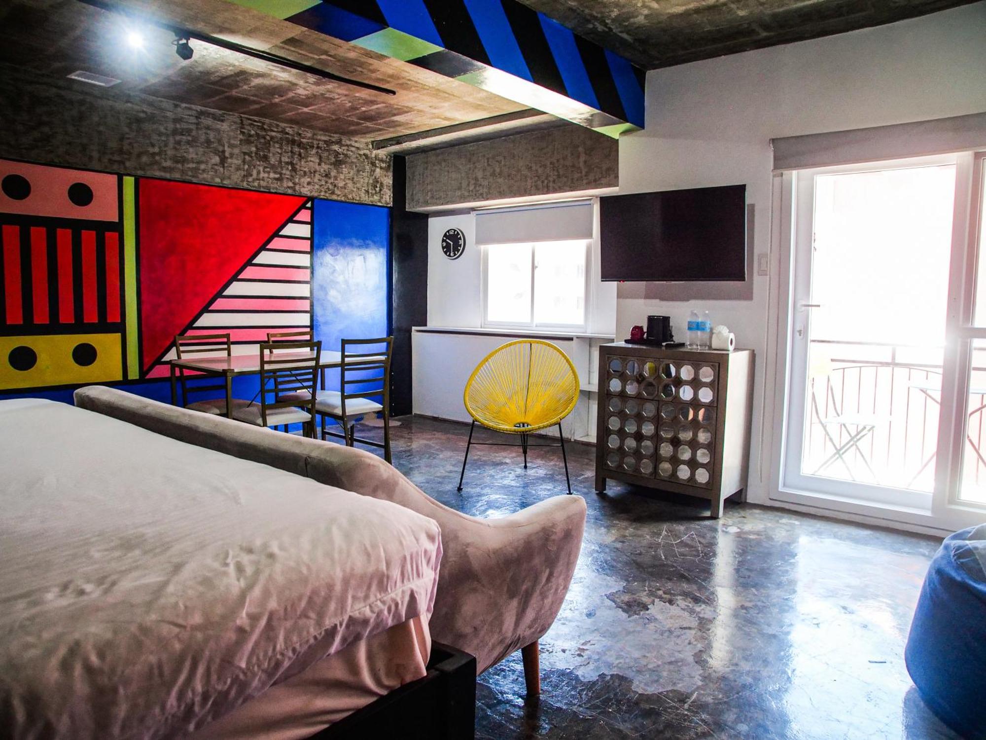 D522 At Kiener Hills - Near Cebu Airport Bed & Breakfast