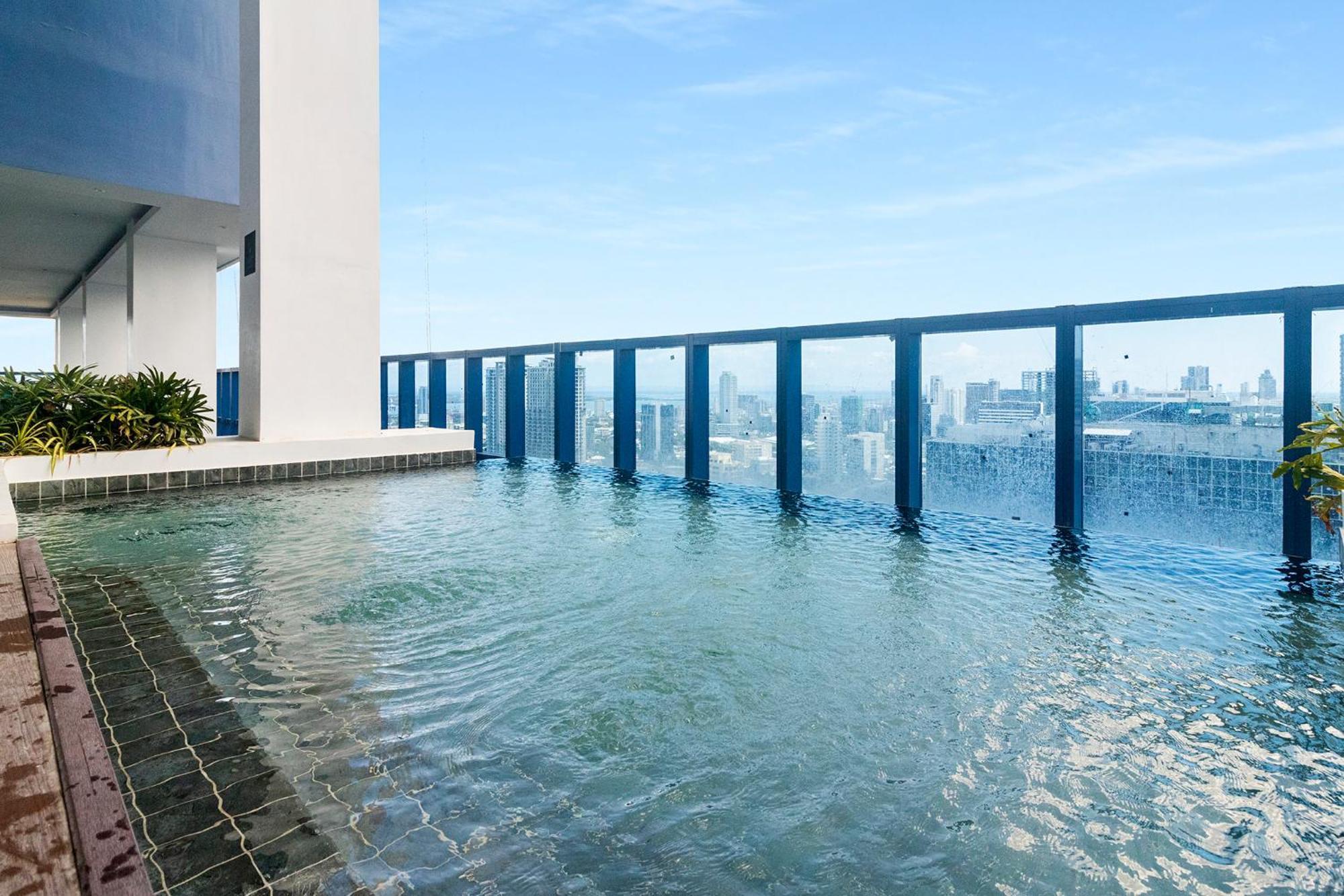 Apartment 38 Park Avenue Condominum Inside It Park *