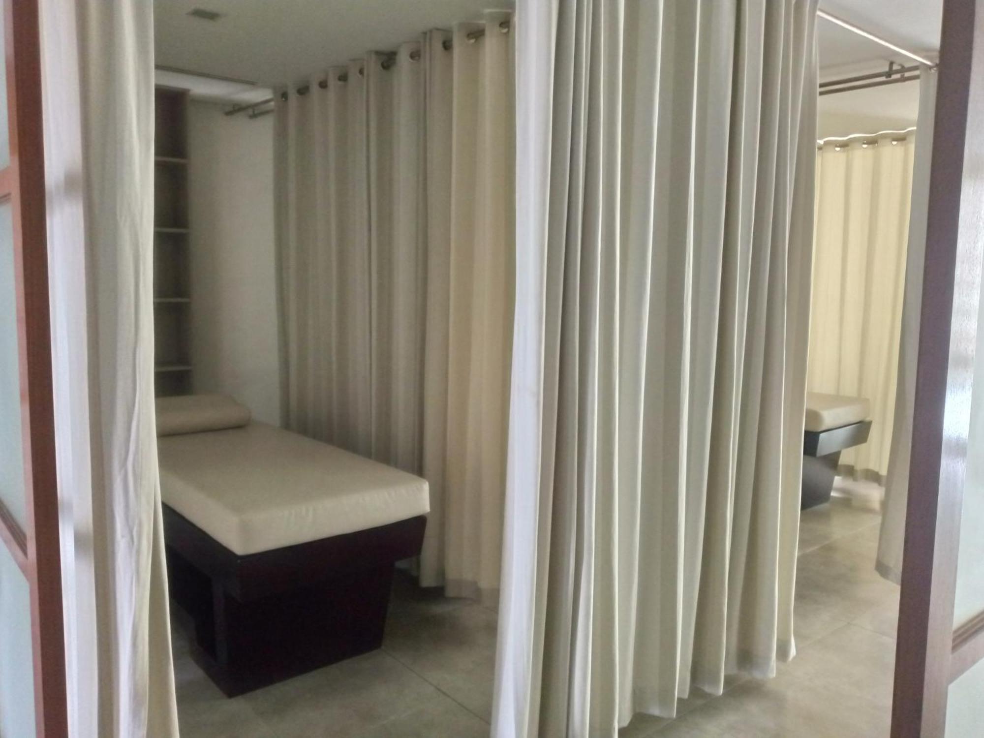 Mactan Newtown 8 Boulevard Deluxe Ocean View Apartment *
