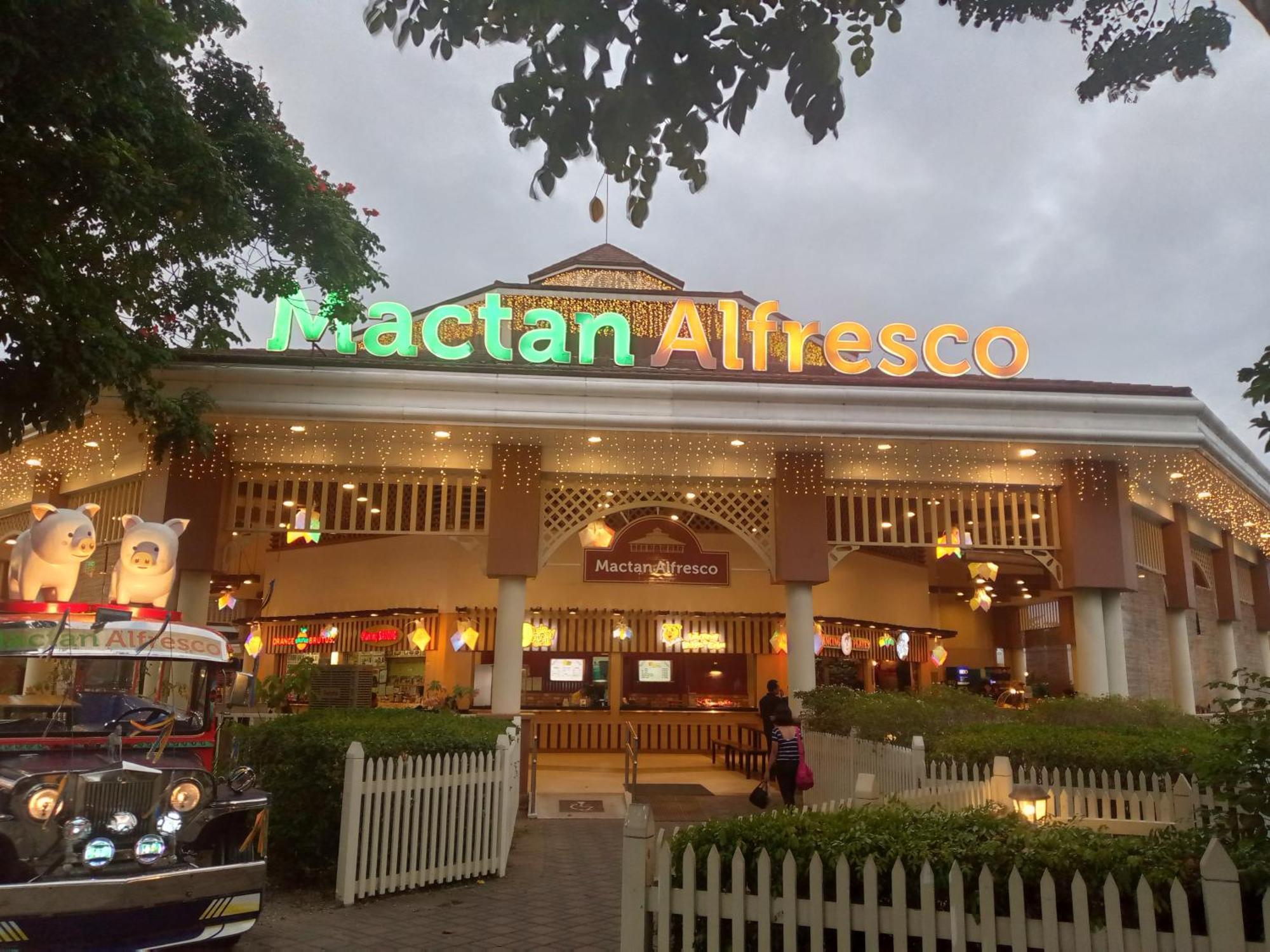 Apartment Mactan Newtown 8 Boulevard Deluxe Ocean View