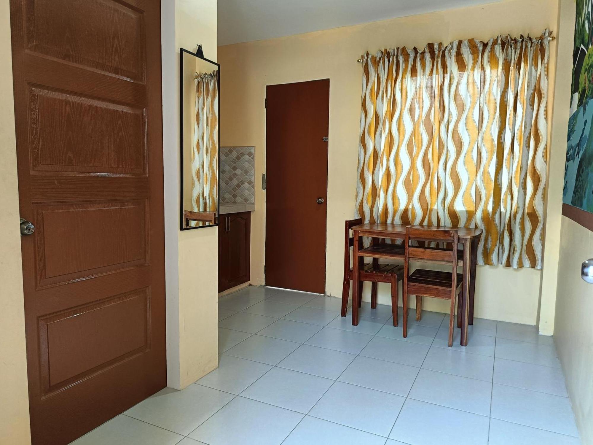 Allen Marie Shiphaus 2* Santa Fe (Cebu)
