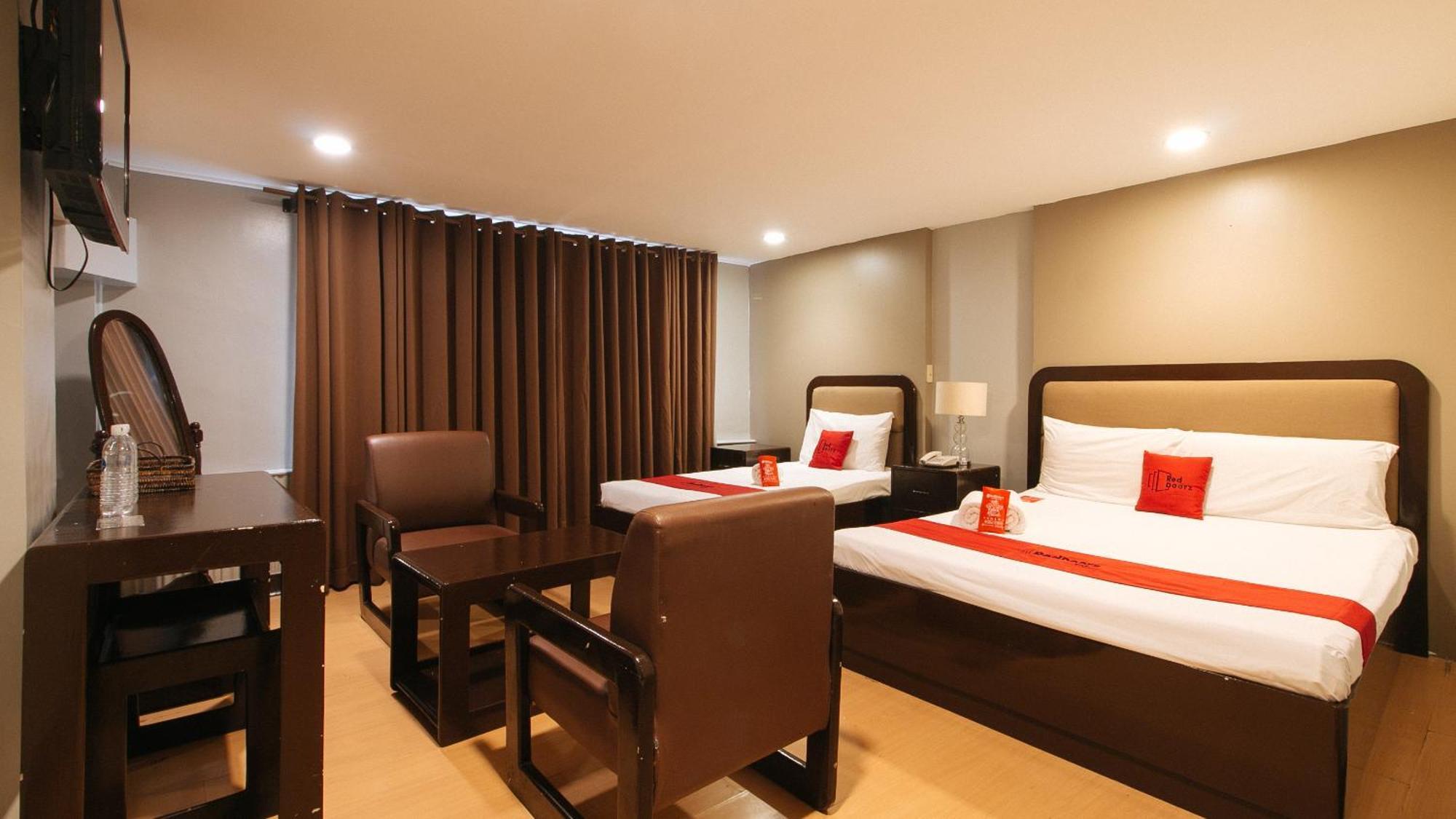 Reddoorz @ Costa Roca Balamban Hotel Cebu