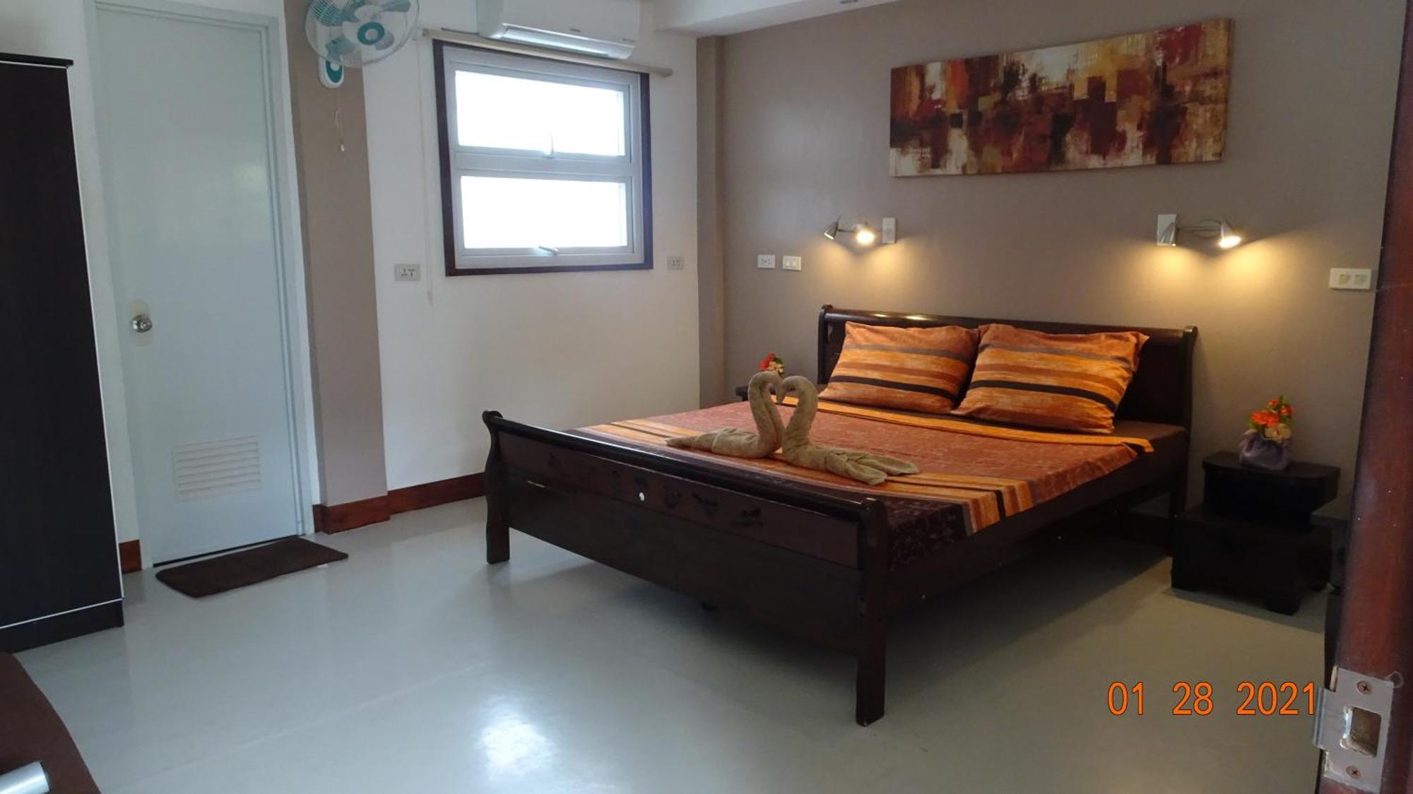 Threshershack Hostel Logon