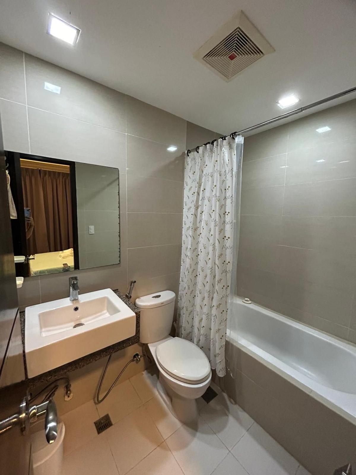One Pacific Seaview Mactan Newtown Lapu-lapu Apartment *