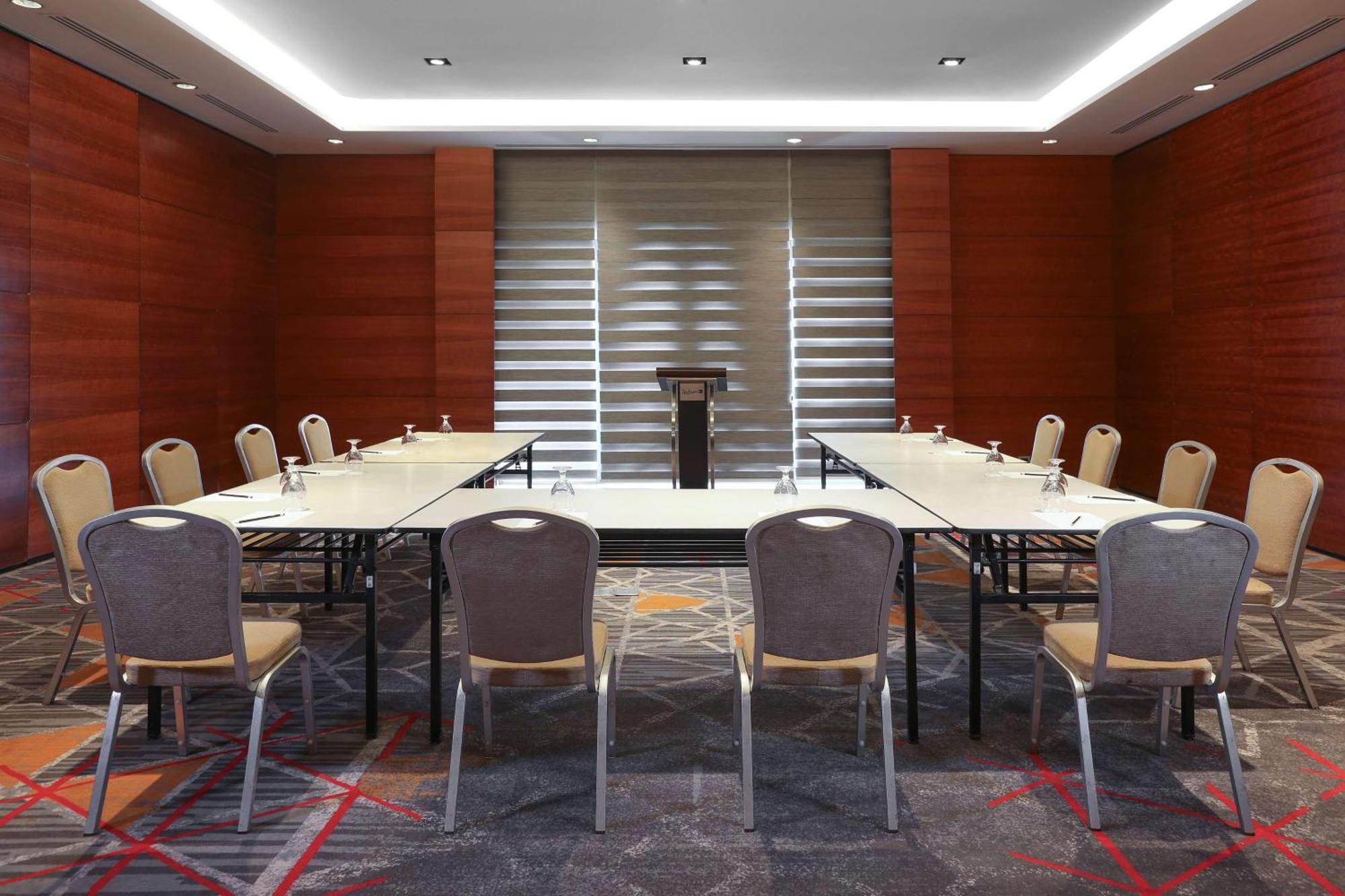 Radisson Blu Hotel 5*