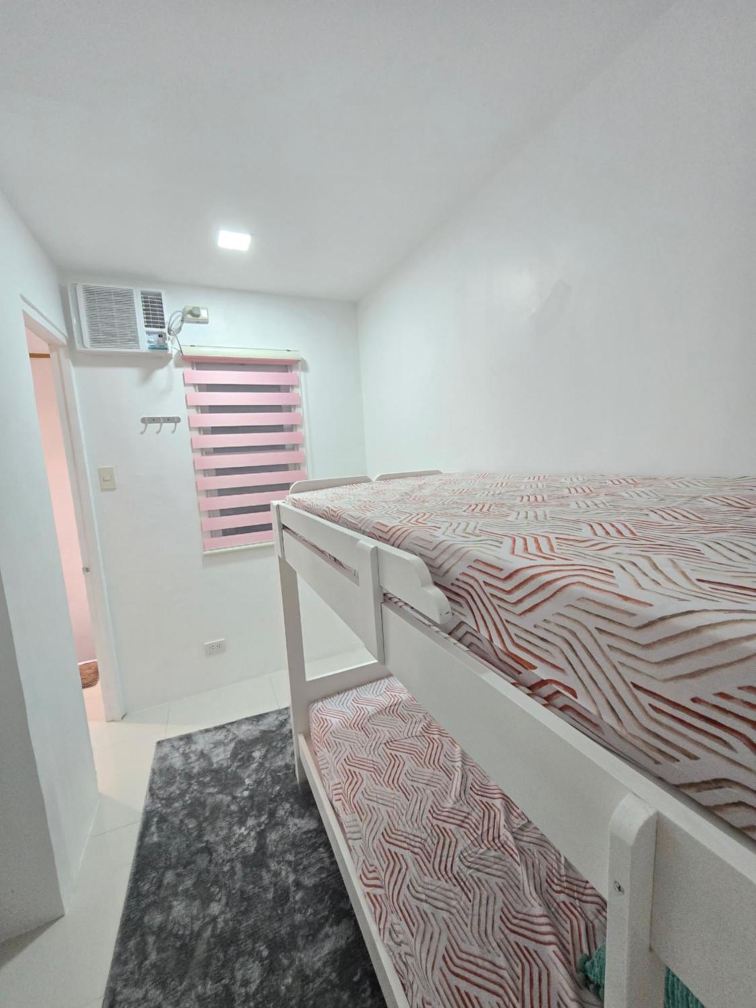 Compostela With Car Park, Wifi, Netflix Compostela (Cebu)