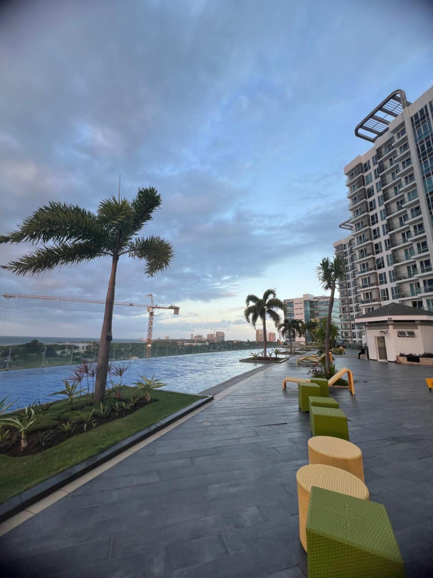 Seaview 2 Bedroom Unit Near Mactan International Airport Punta Engano (Mactan)