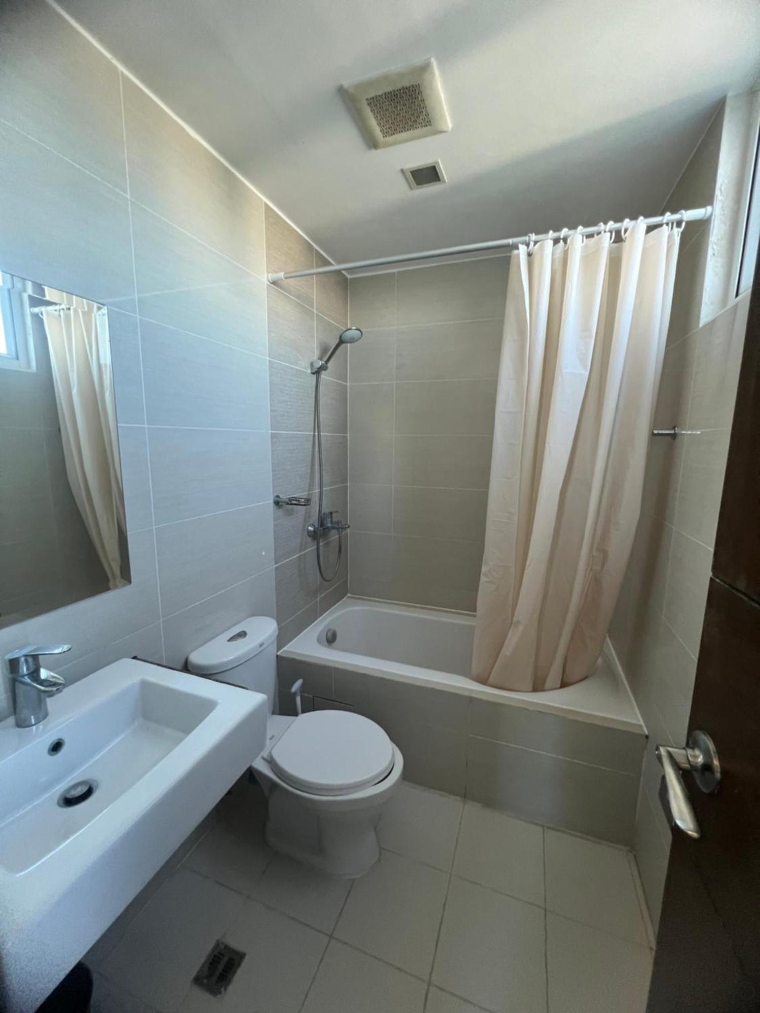 Seaview 2 Bedroom Unit Near Mactan International Airport * Punta Engano (Mactan)