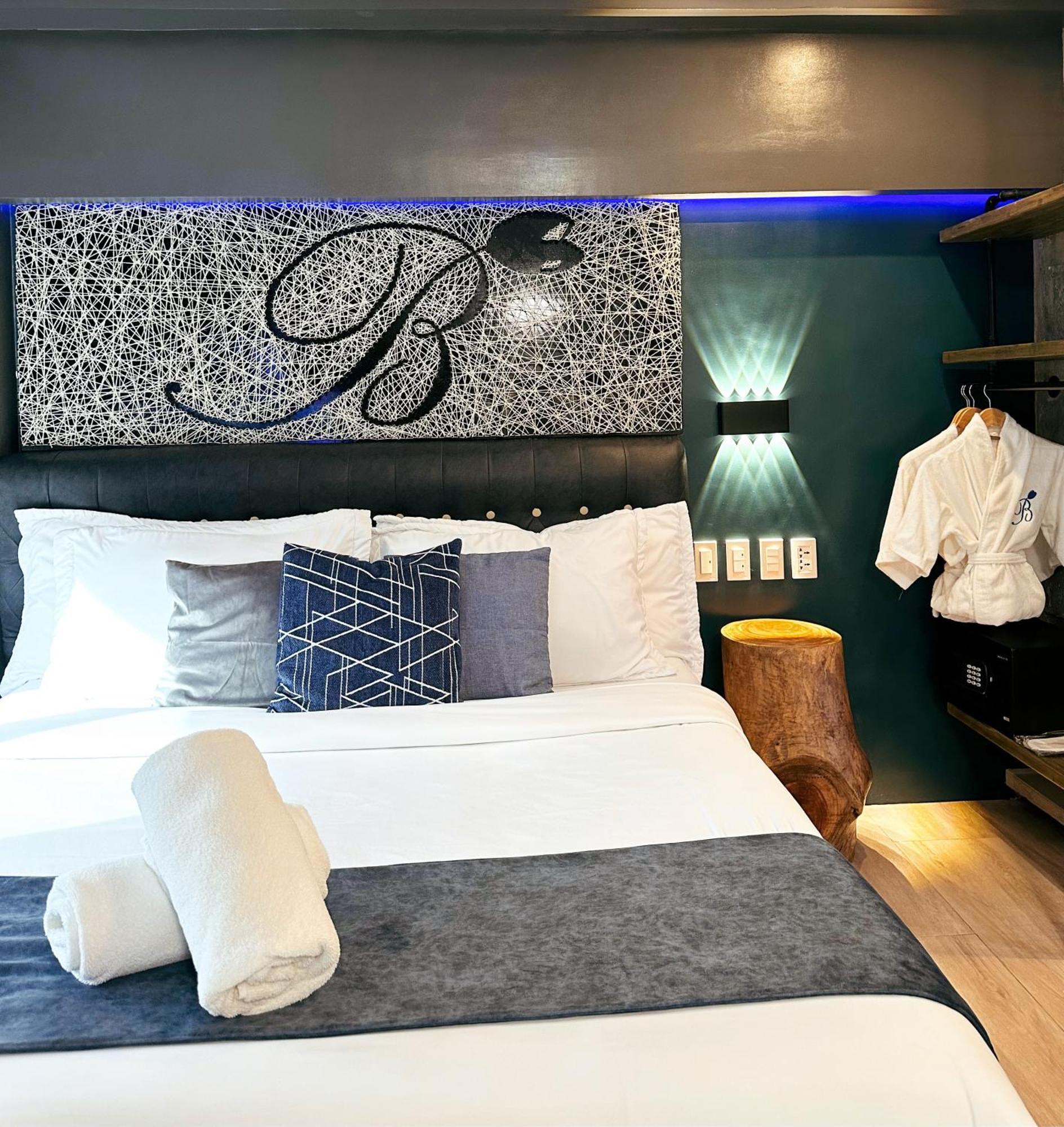 Hotel Blue Tulip - 4mins From Mactan Airport Lapu-Lapu City