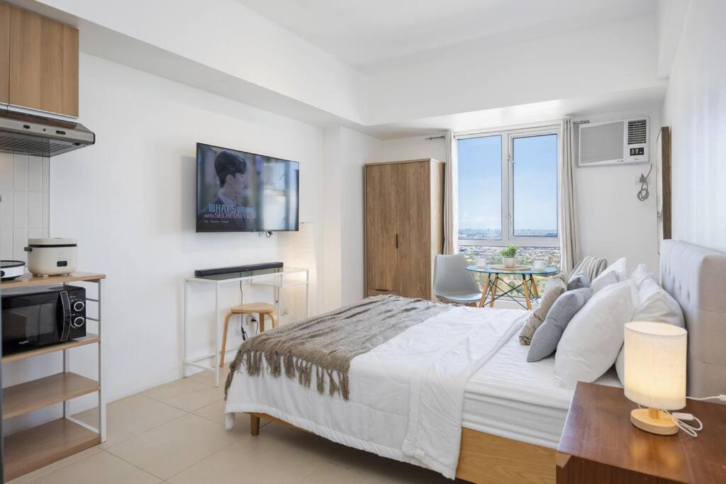 Apartment Furnished In Avida Towers Riala, It Park With Amazing View, Fast Wifi, Netflix, Pool And