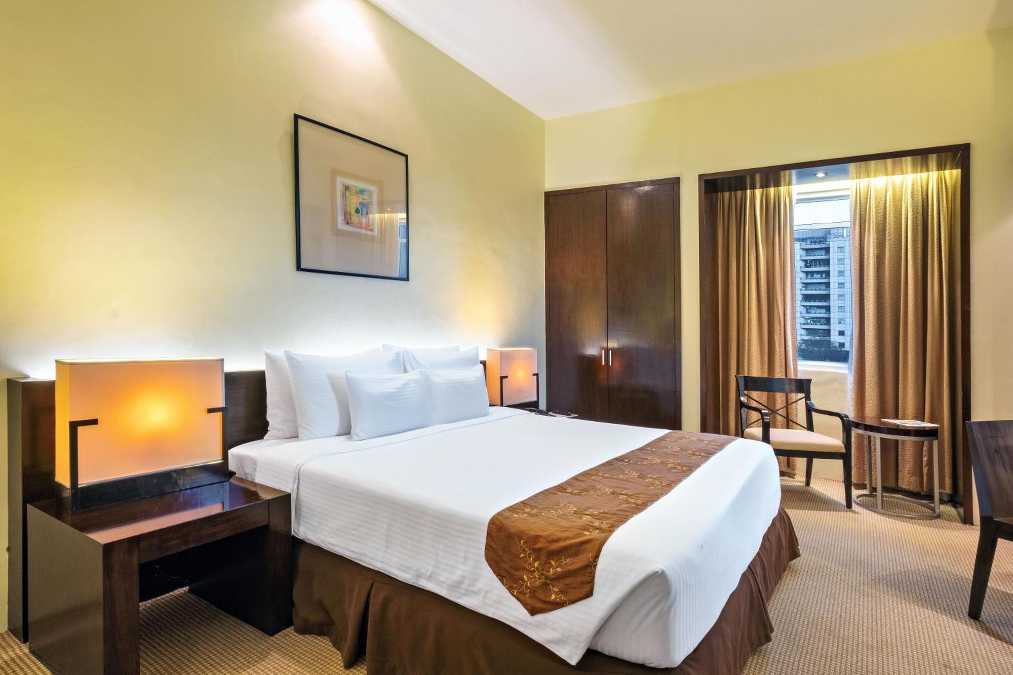 Hotel Waterfront & Casino 4*