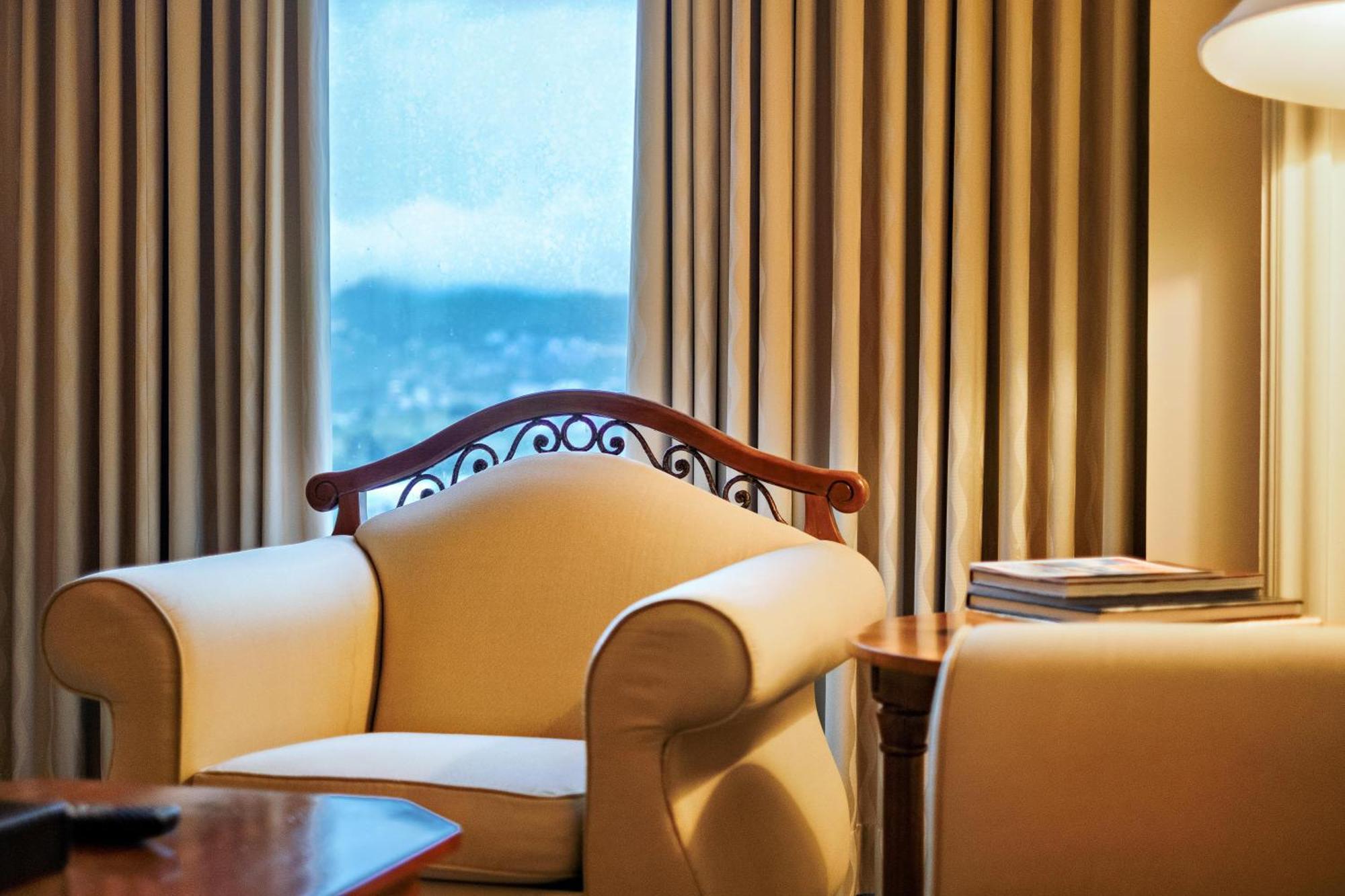 Waterfront & Casino 4* Cebu