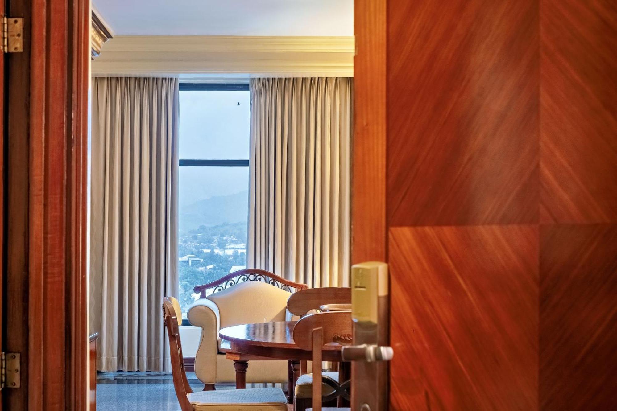 Waterfront & Casino 4*