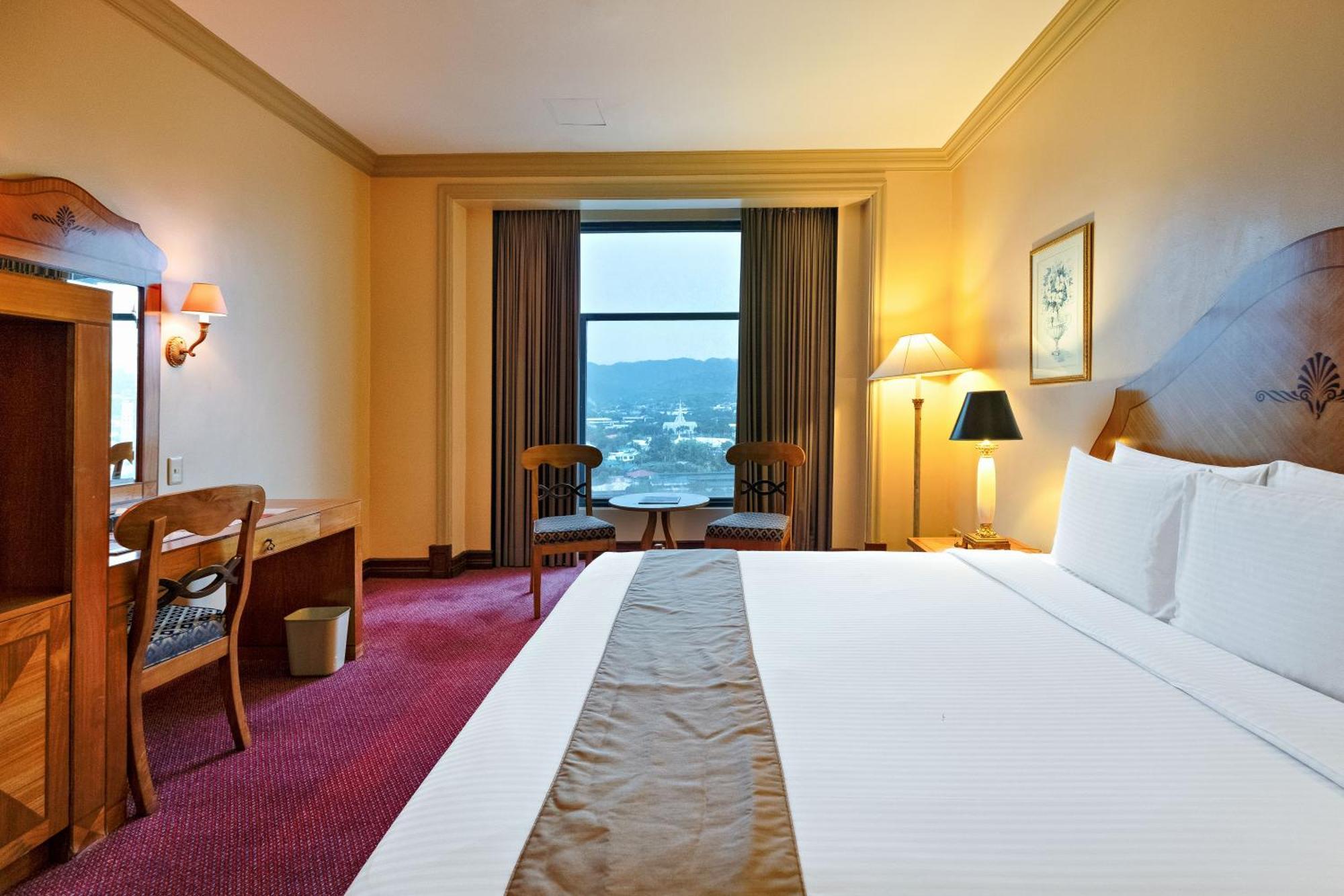 Waterfront & Casino Hotel Cebu